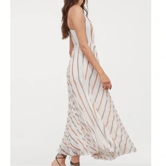 H&M Pleated White and Brown Maxi Sundress - Picture 2 of 13
